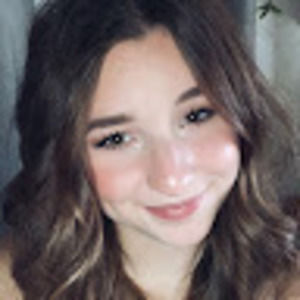 Meet your Posher, Ava